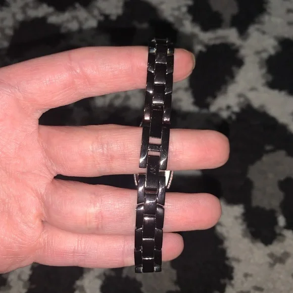 Anne Klein watch. - Picture 2 of 4